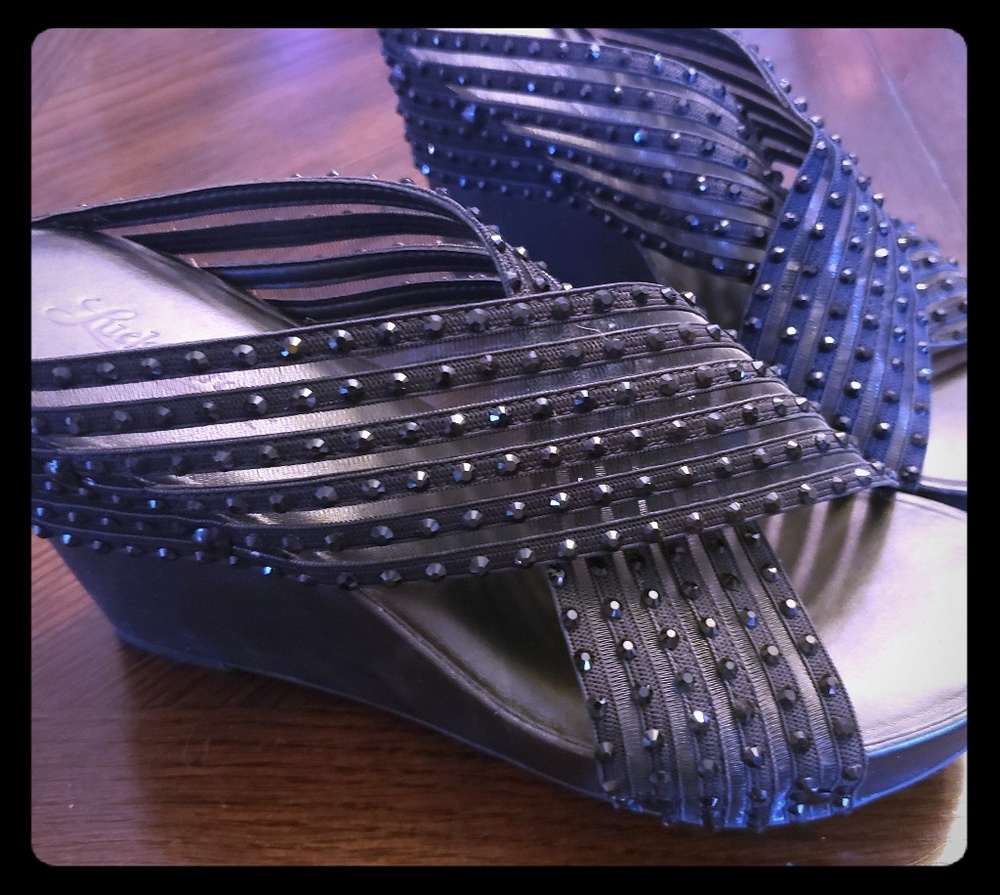 Lucky Brand Black Rhinestone wedges